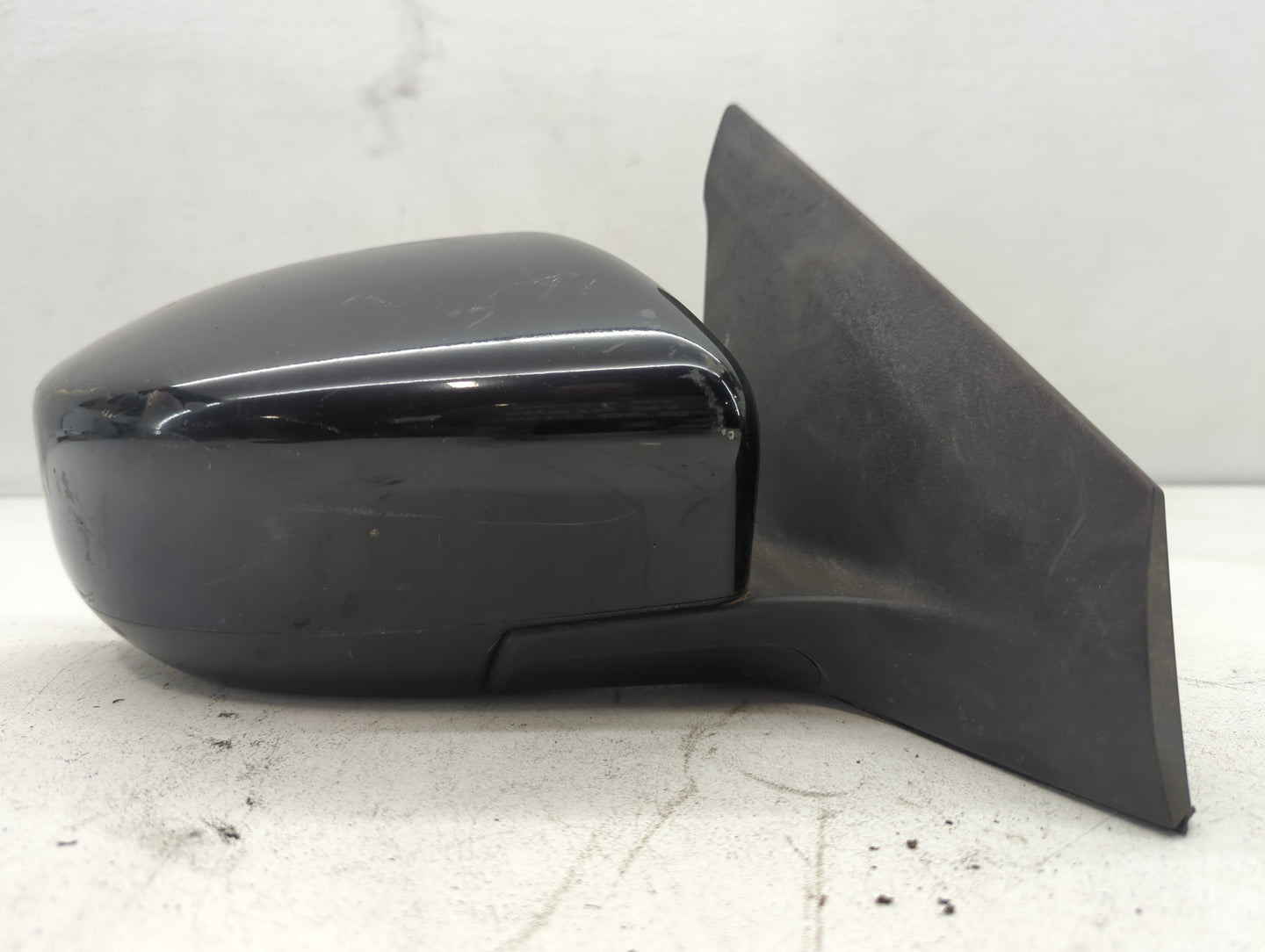 2013-2015 Nissan Sentra Passenger Side View Mirror - Right Door Mirror OEM Used - Oemusedautoparts1.com