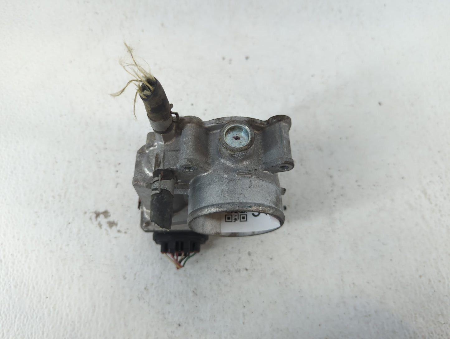2013-2019 Nissan Sentra Throttle Body P/N:3RA60-01 C Fits Fits 2013 2014 2015 2016 2017 2018 2019 OEM Used Auto Parts - Oemu