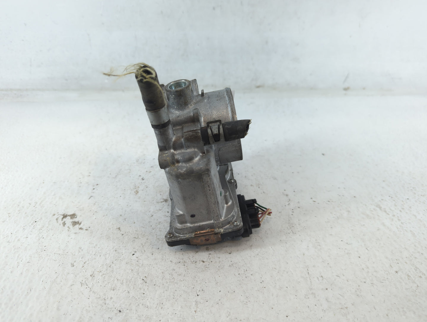 2013-2019 Nissan Sentra Throttle Body P/N:3RA60-01 C Fits Fits 2013 2014 2015 2016 2017 2018 2019 OEM Used Auto Parts - Oemu