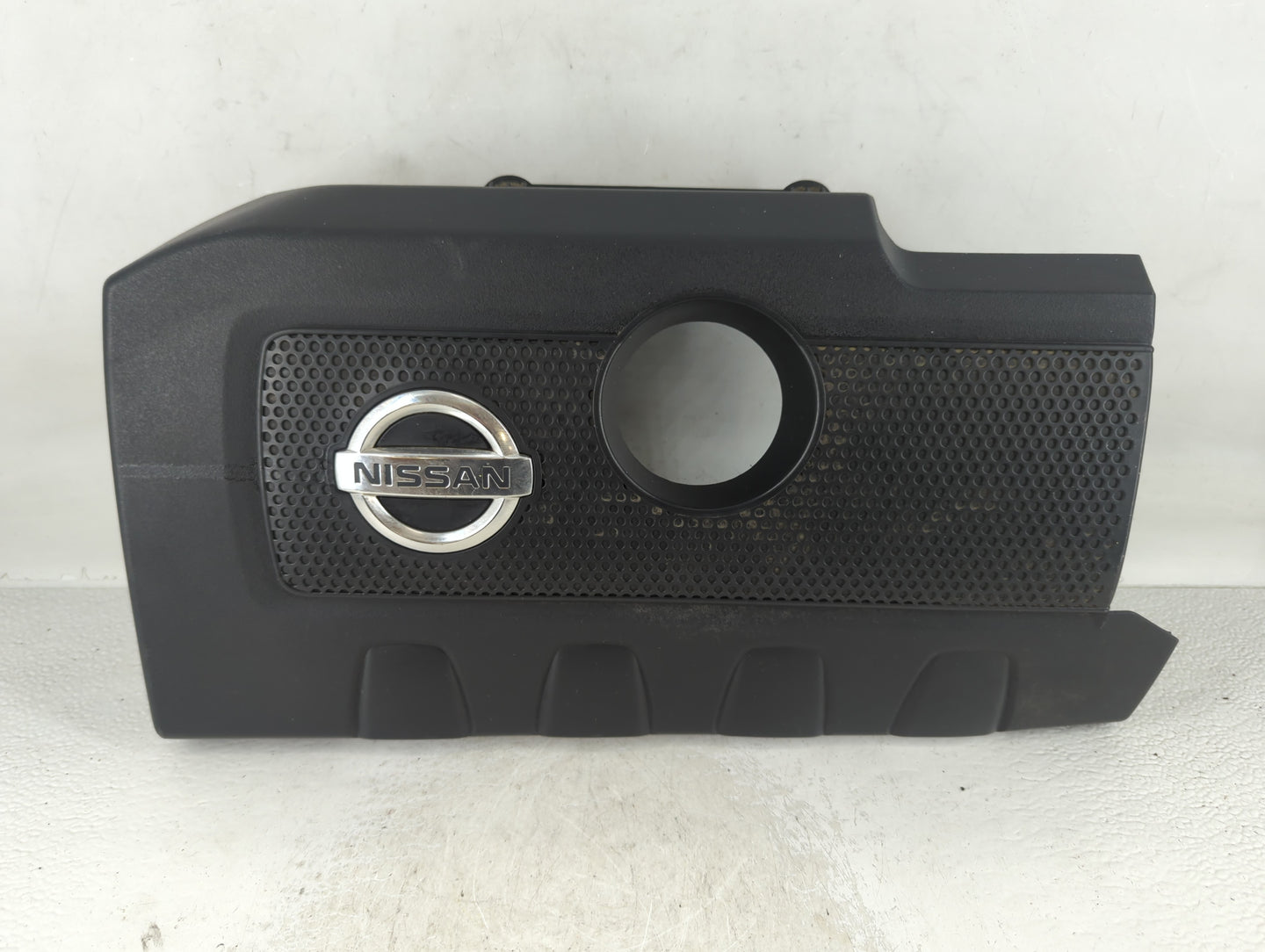 2014 Nissan Sentra Engine Cover - Oemusedautoparts1.com