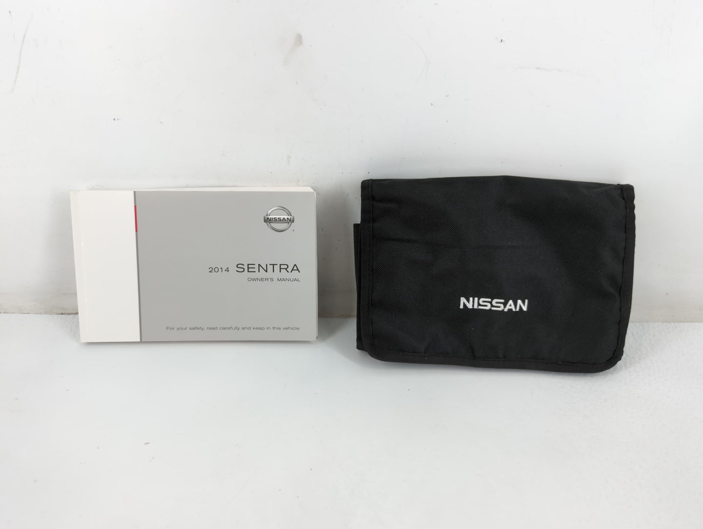 2014 Nissan Sentra Owners Manual Book Guide P/N:OM14E 0B17U1 OEM Used Auto Parts - Oemusedautoparts1.com
