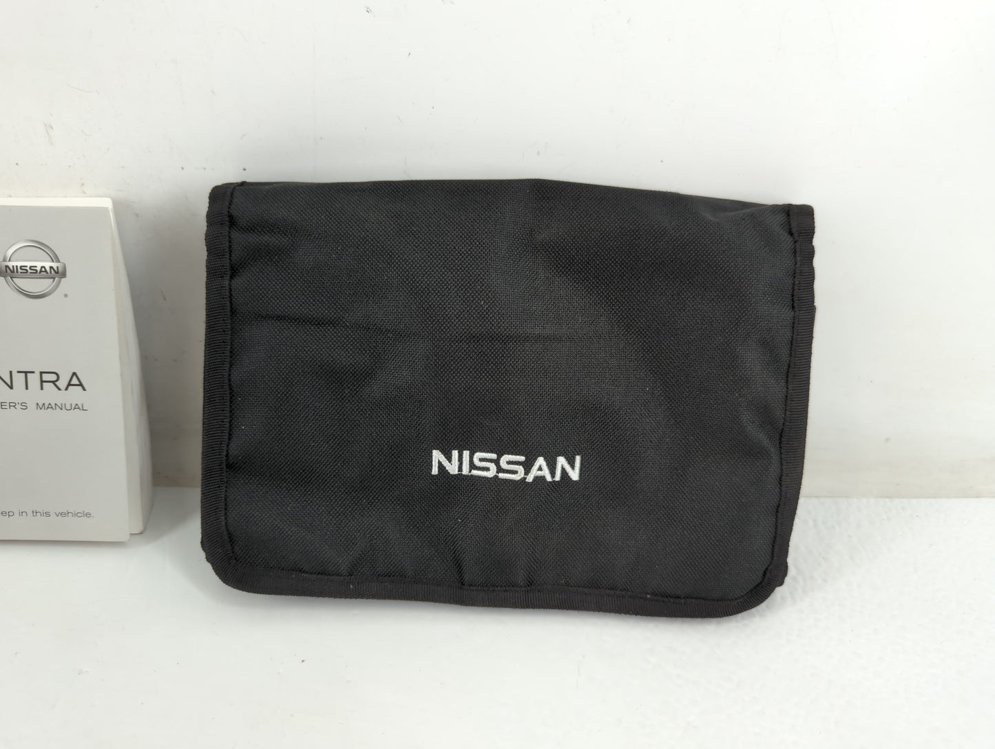 2014 Nissan Sentra Owners Manual Book Guide P/N:OM14E 0B17U1 OEM Used Auto Parts - Oemusedautoparts1.com