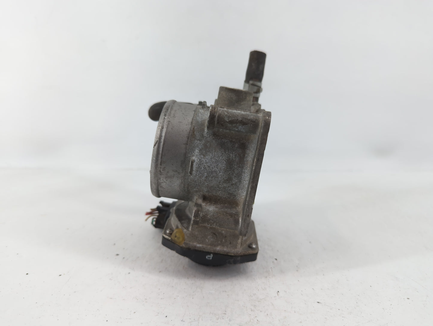 2013-2019 Nissan Sentra Throttle Body P/N:3RA60-01 A Fits Fits 2013 2014 2015 2016 2017 2018 2019 OEM Used Auto Parts - Oemu