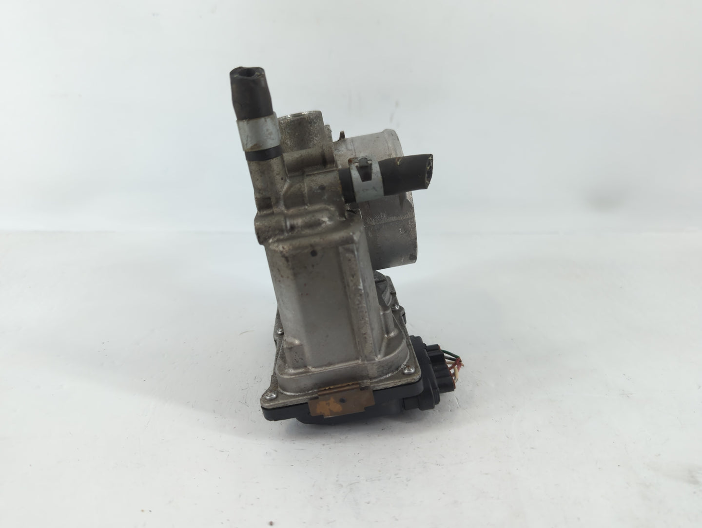 2013-2019 Nissan Sentra Throttle Body P/N:3RA60-01 A Fits Fits 2013 2014 2015 2016 2017 2018 2019 OEM Used Auto Parts - Oemu