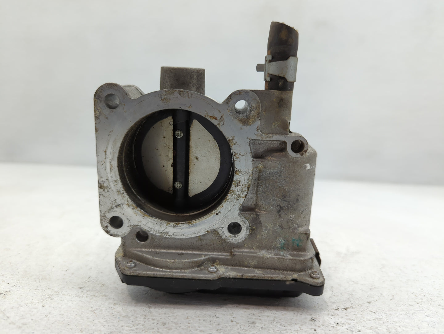 2013-2019 Nissan Sentra Throttle Body P/N:3RA60-01 A Fits Fits 2013 2014 2015 2016 2017 2018 2019 OEM Used Auto Parts - Oemu