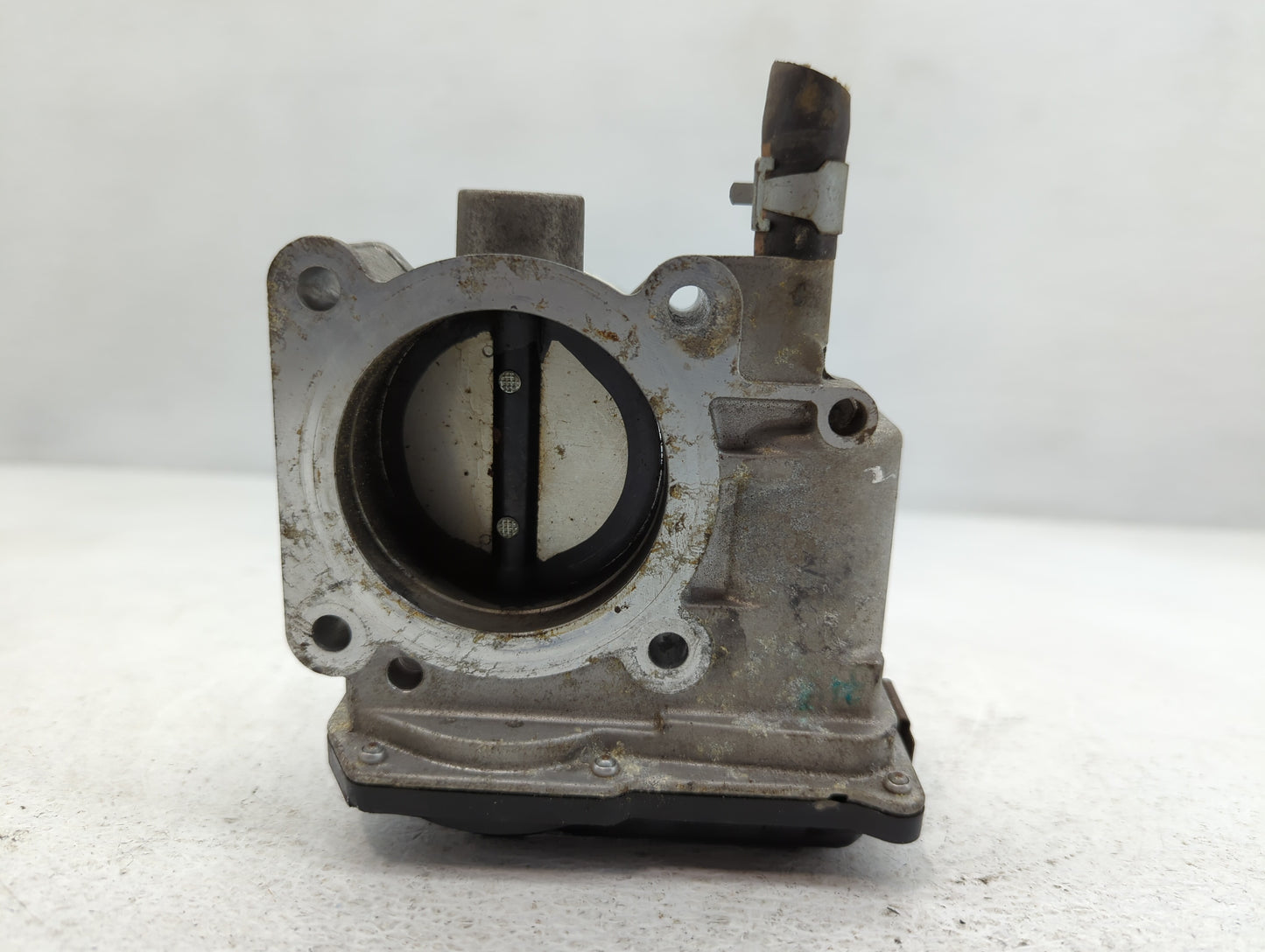 2013-2019 Nissan Sentra Throttle Body P/N:3RA60-01 A Fits Fits 2013 2014 2015 2016 2017 2018 2019 OEM Used Auto Parts - Oemu