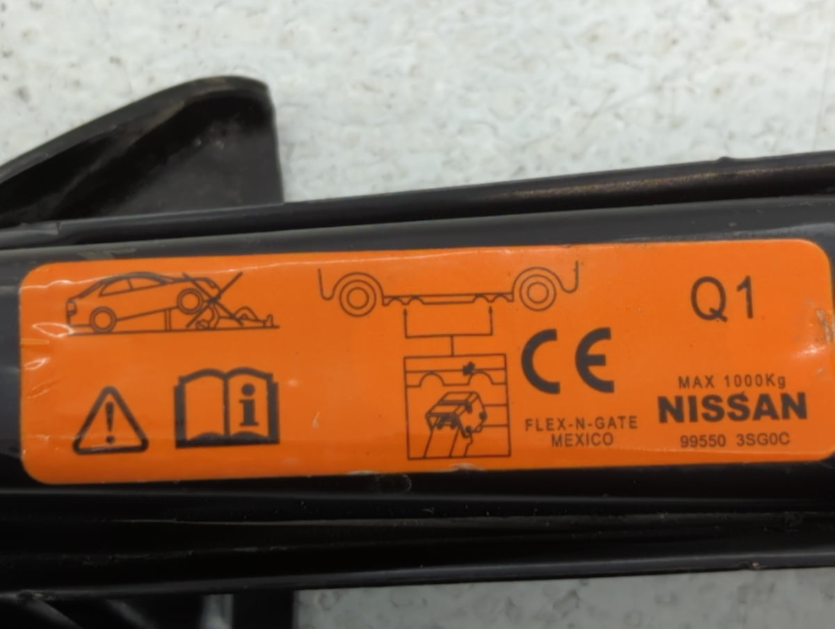 2014 Nissan Sentra Spare Scissor Car Jack 735403 - Oemusedautoparts1.com