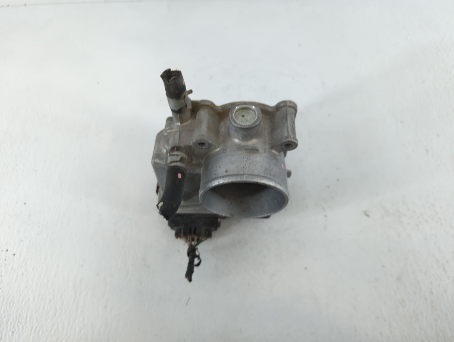 2013-2019 Nissan Sentra Throttle Body P/N:3RA60-01 A Fits Fits 2013 2014 2015 2016 2017 2018 2019 OEM Used Auto Parts - Oemu