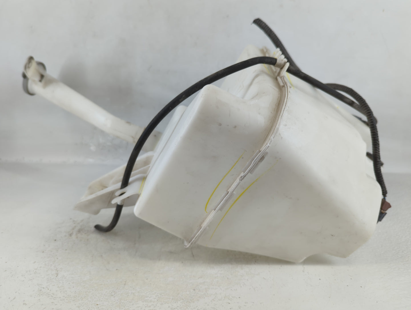 2013-2015 Nissan Sentra Windshield Washer Fluid Reservoir Bottle Oem - Oemusedautoparts1.com