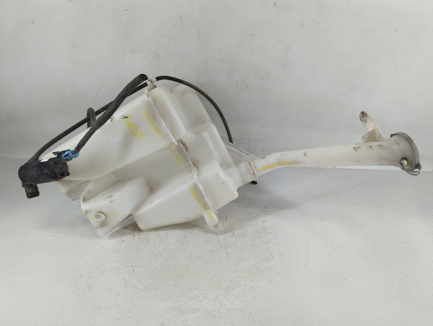 2013-2015 Nissan Sentra Windshield Washer Fluid Reservoir Bottle Oem - Oemusedautoparts1.com
