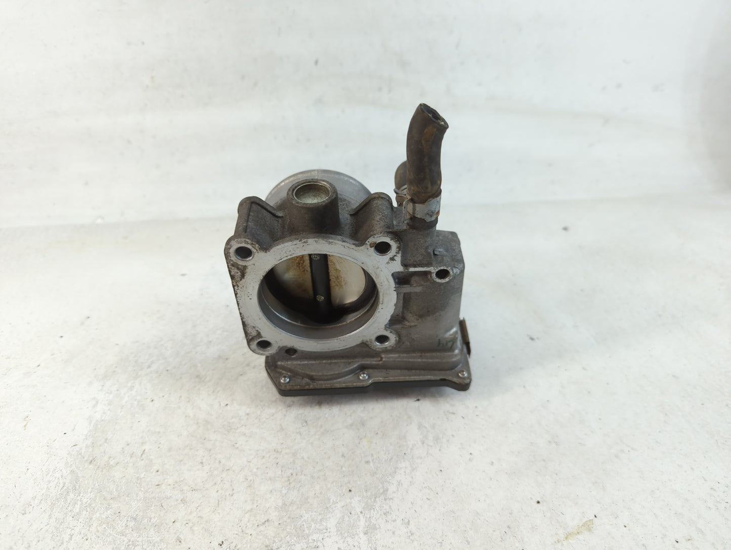 2013-2019 Nissan Sentra Throttle Body P/N:3RA60-01 A Fits Fits 2013 2014 2015 2016 2017 2018 2019 OEM Used Auto Parts - Oemu