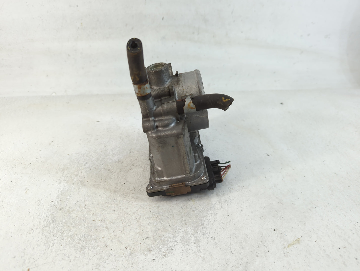 2013-2019 Nissan Sentra Throttle Body P/N:3RA60-01 A Fits Fits 2013 2014 2015 2016 2017 2018 2019 OEM Used Auto Parts - Oemu