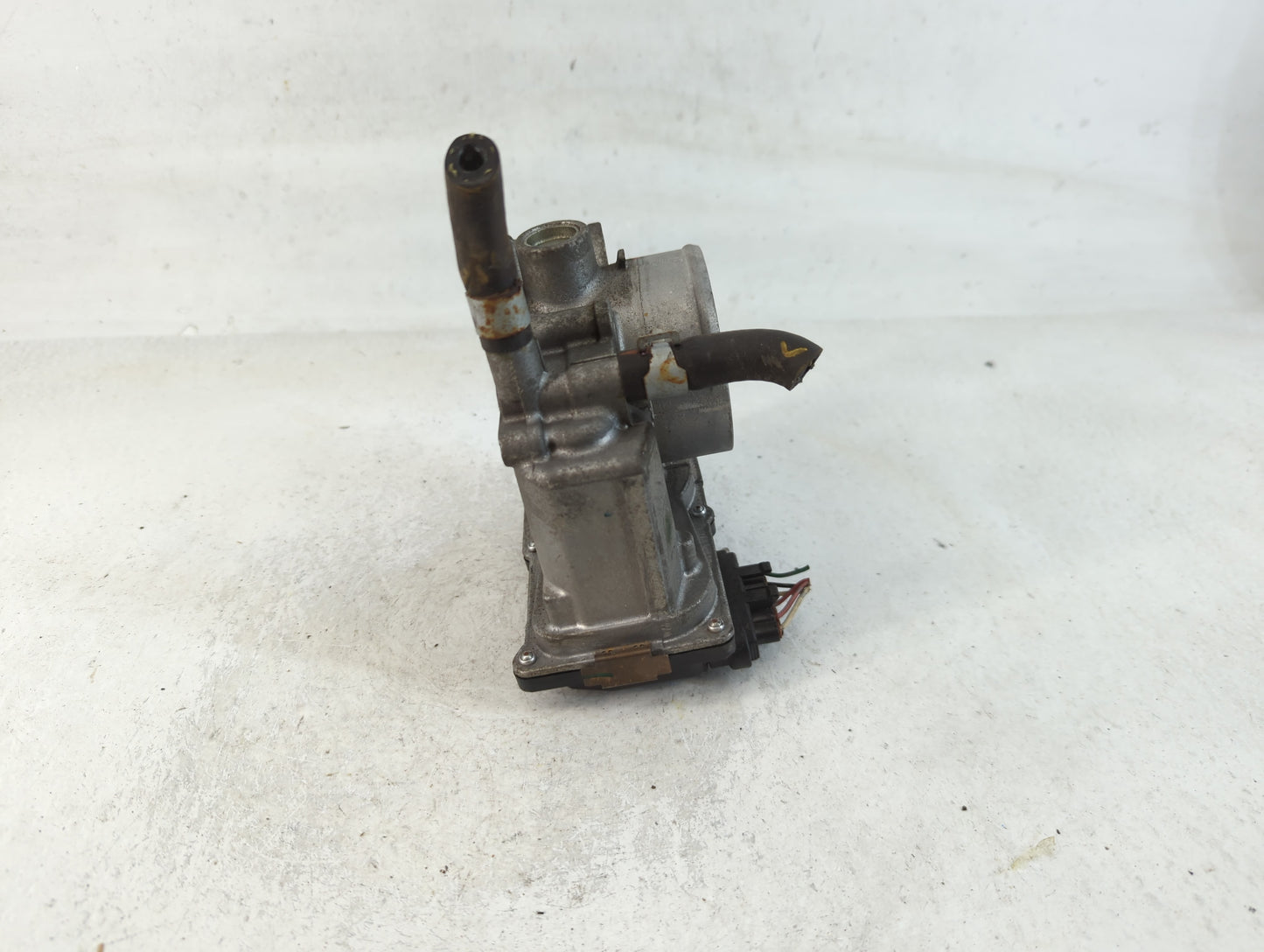 2013-2019 Nissan Sentra Throttle Body P/N:3RA60-01 A Fits Fits 2013 2014 2015 2016 2017 2018 2019 OEM Used Auto Parts - Oemu