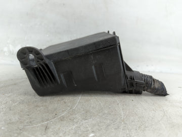 2013-2019 Nissan Sentra Fusebox Fuse Box Panel Relay Module P/N:4397047798 284B 3RA1B Fits Fits 2013 2014 2015 2016 2017 2018 2019 OEM Used Auto Parts