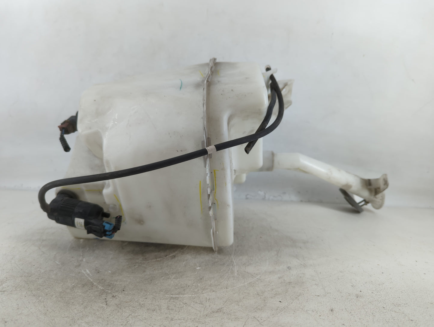 2013-2015 Nissan Sentra Windshield Washer Fluid Reservoir Bottle Oem - Oemusedautoparts1.com