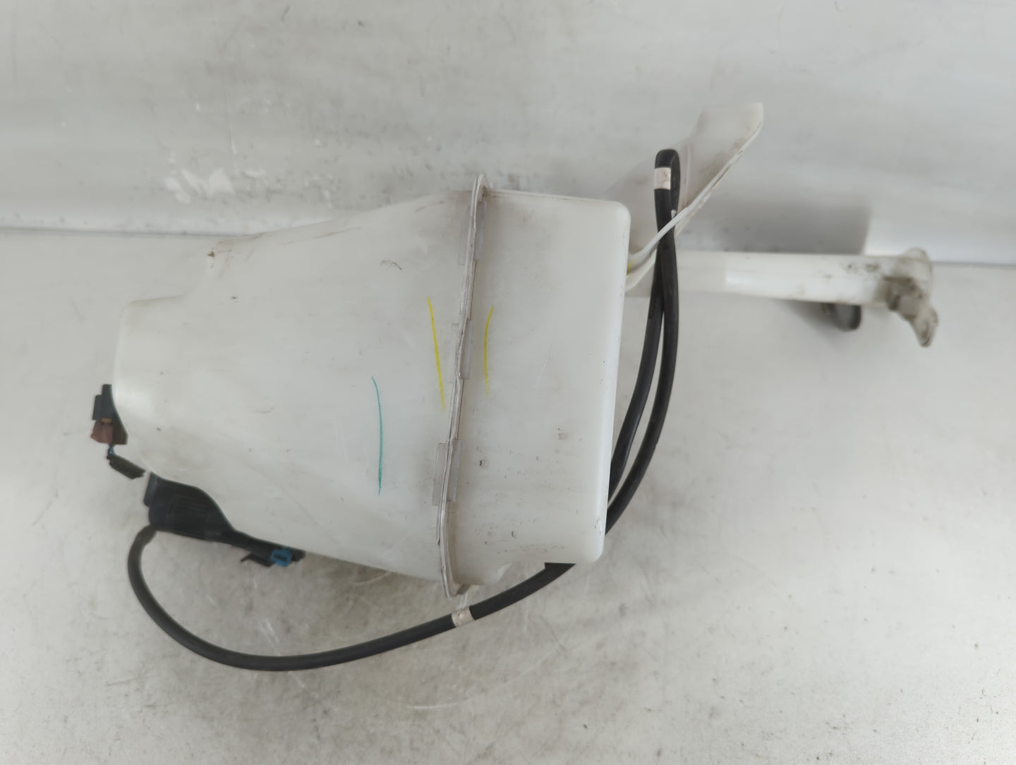 2013-2015 Nissan Sentra Windshield Washer Fluid Reservoir Bottle Oem - Oemusedautoparts1.com