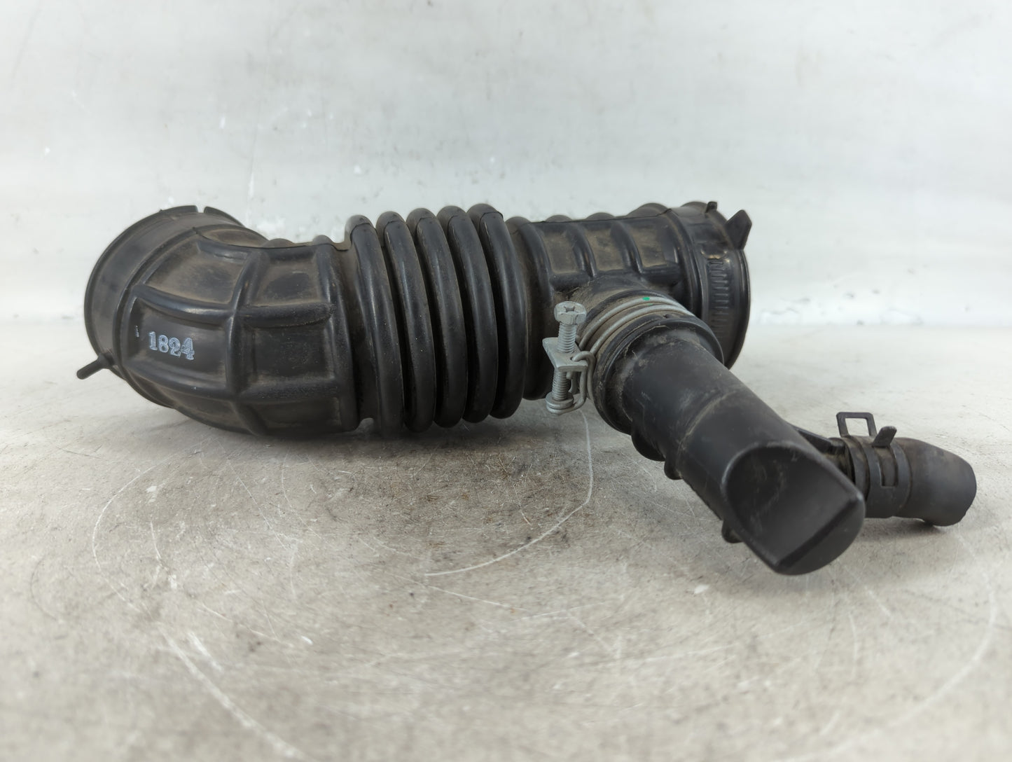 2014 Nissan Sentra Air Cleaner Intake Duct Hose Tube - Oemusedautoparts1.com