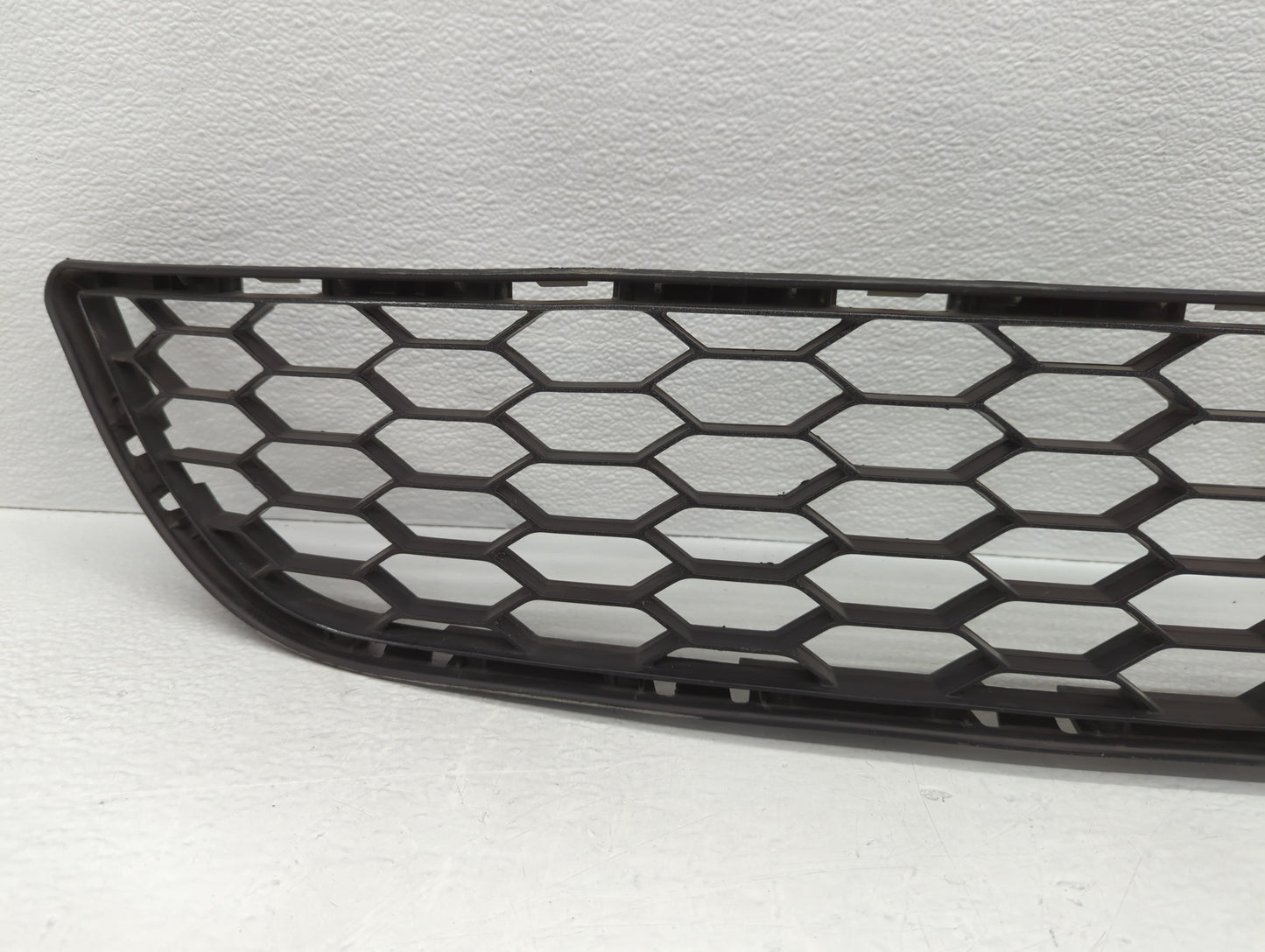 2013-2015 Nissan Sentra Front Grille Bumper Not Included - Oemusedautoparts1.com
