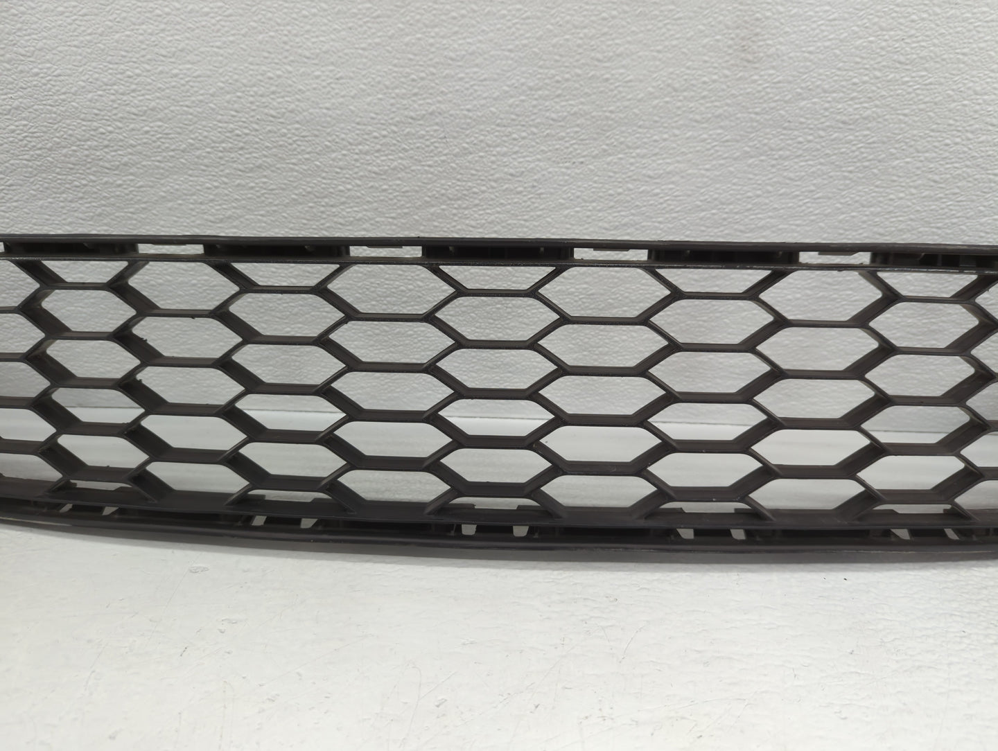 2013-2015 Nissan Sentra Front Grille Bumper Not Included - Oemusedautoparts1.com