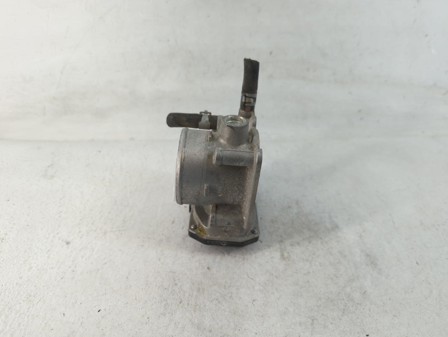 2013-2019 Nissan Sentra Throttle Body P/N:3RA60-01 A Fits Fits 2013 2014 2015 2016 2017 2018 2019 OEM Used Auto Parts - Oemu