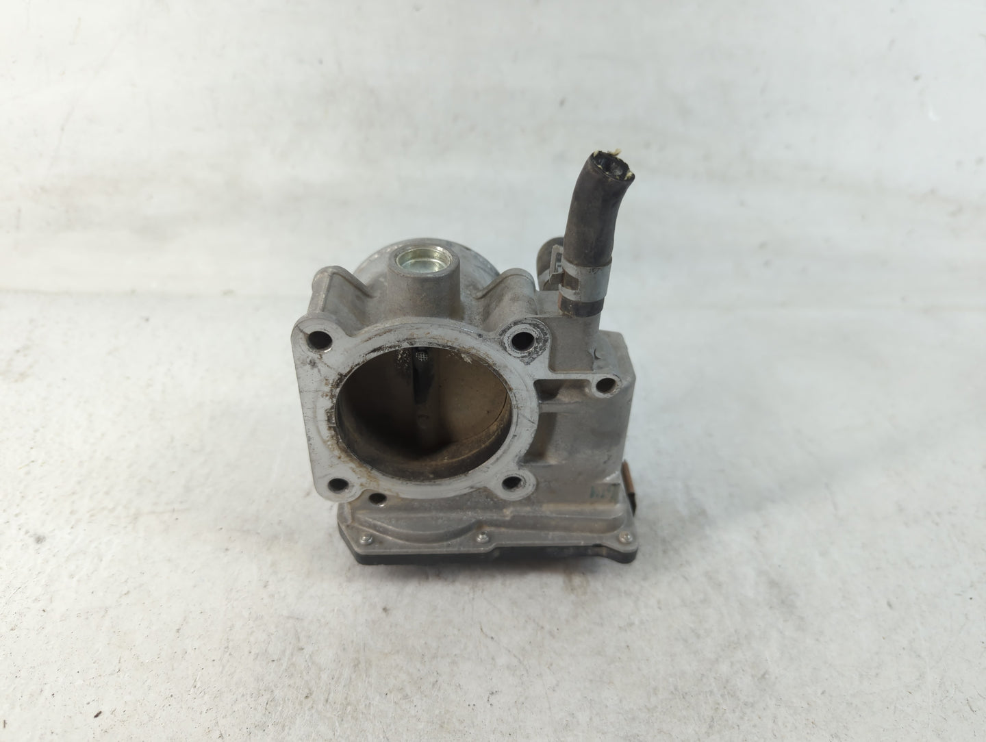 2013-2019 Nissan Sentra Throttle Body P/N:3RA60-01 A Fits Fits 2013 2014 2015 2016 2017 2018 2019 OEM Used Auto Parts - Oemu
