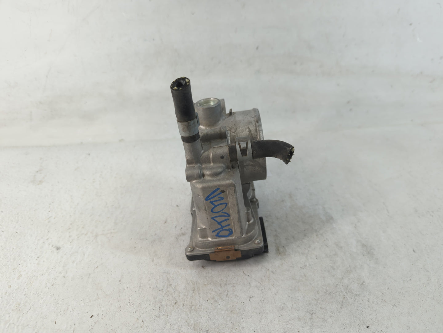 2013-2019 Nissan Sentra Throttle Body P/N:3RA60-01 A Fits Fits 2013 2014 2015 2016 2017 2018 2019 OEM Used Auto Parts - Oemu
