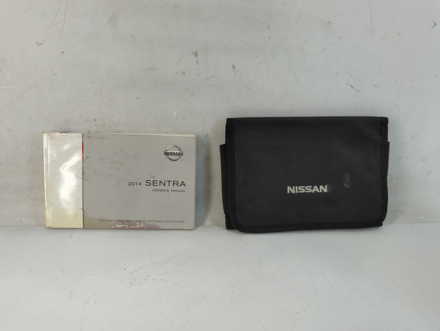 2014 Nissan Sentra Owners Manual Book Guide P/N:OM14E 0B17U0 OEM Used Auto Parts - Oemusedautoparts1.com