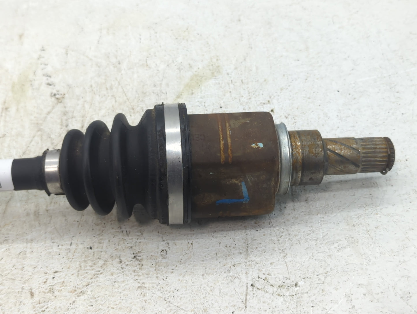 2013-2019 Nissan Sentra Axle Shaft Front Driver Cv C/v - Oemusedautoparts1.com
