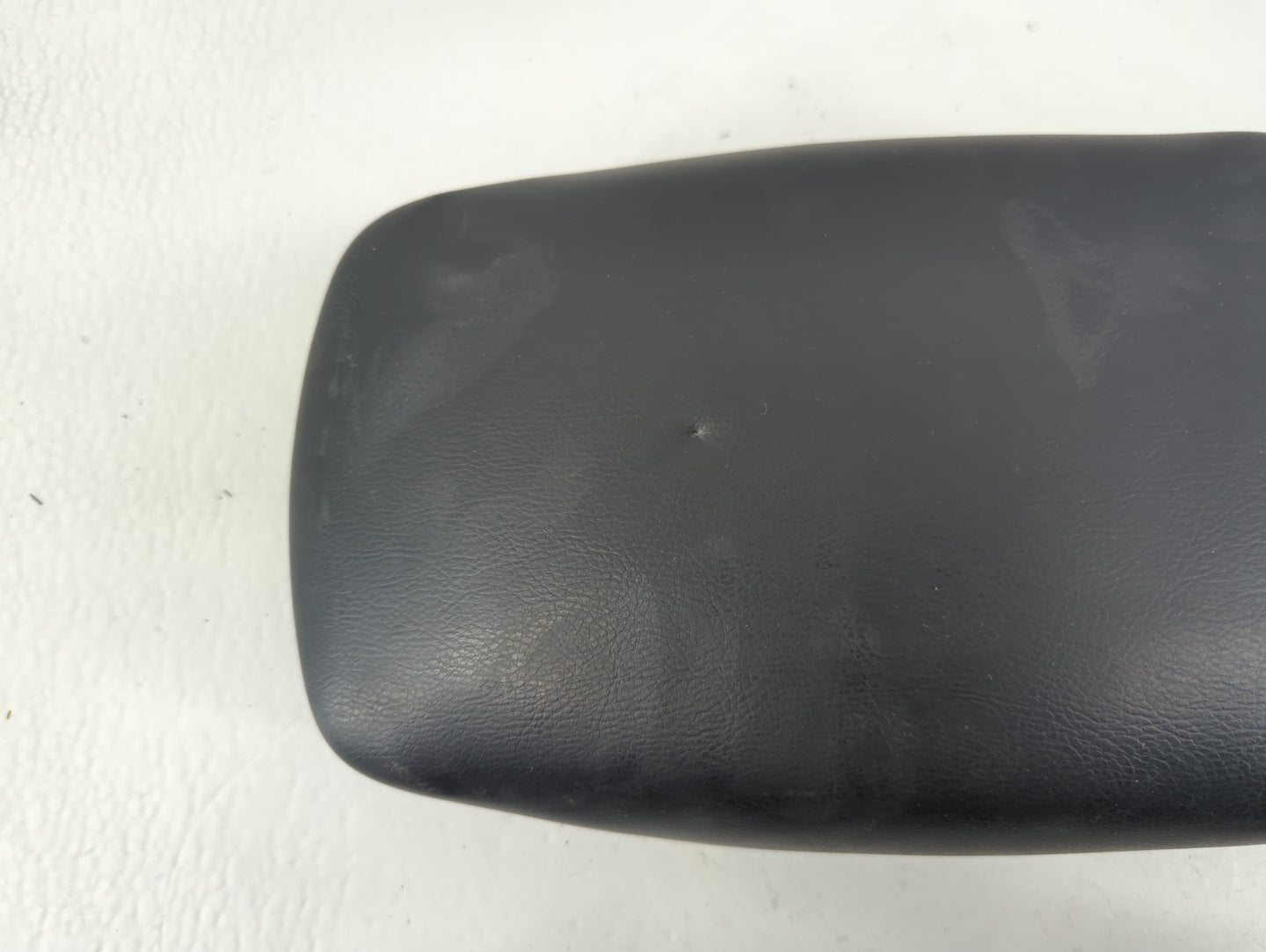 2014 Nissan Sentra Center Console Armrest Cover Lid P/N:M12 Fits OEM Used Auto Parts - Oemusedautoparts1.com