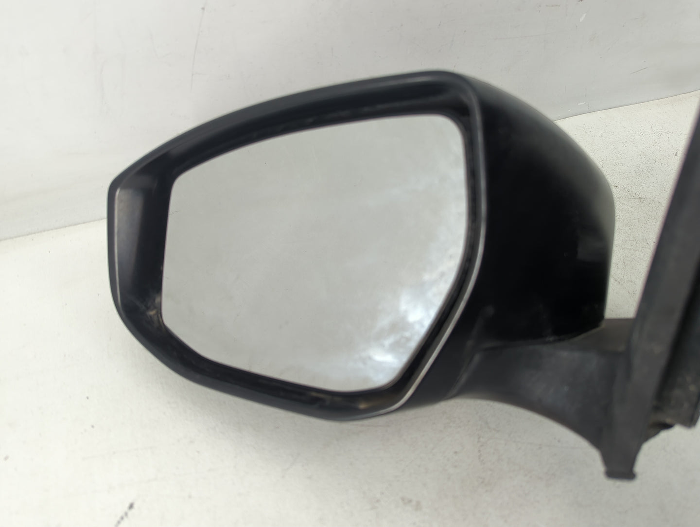 2013-2015 Nissan Sentra Driver Side View Mirror - Left Door Mirror OEM Used - Oemusedautoparts1.com