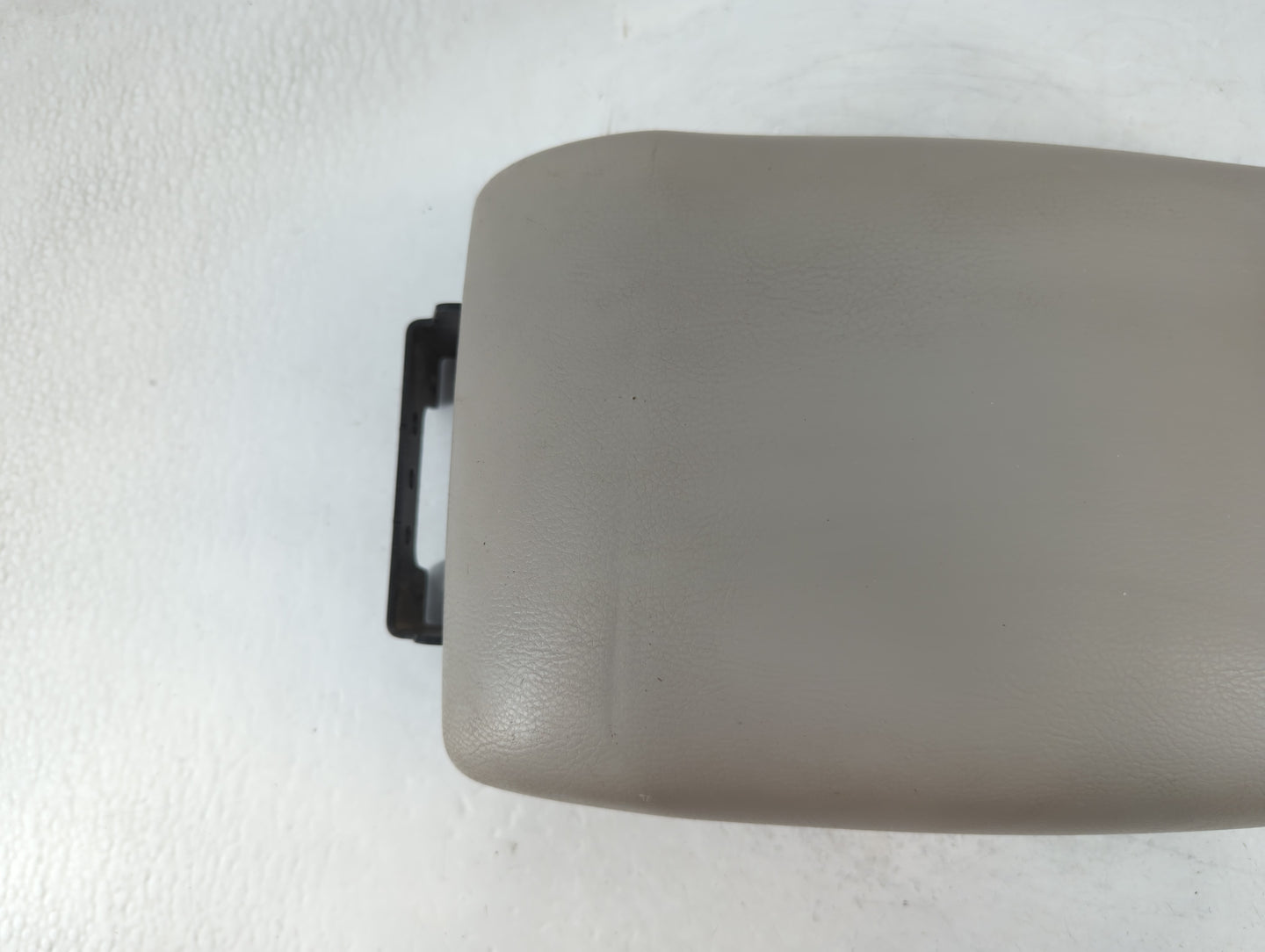 2013-2016 Nissan Sentra Center Console Armrest Cover Lid P/N:M12 Fits Fits 2013 2014 2015 2016 OEM Used Auto Parts - Oemused