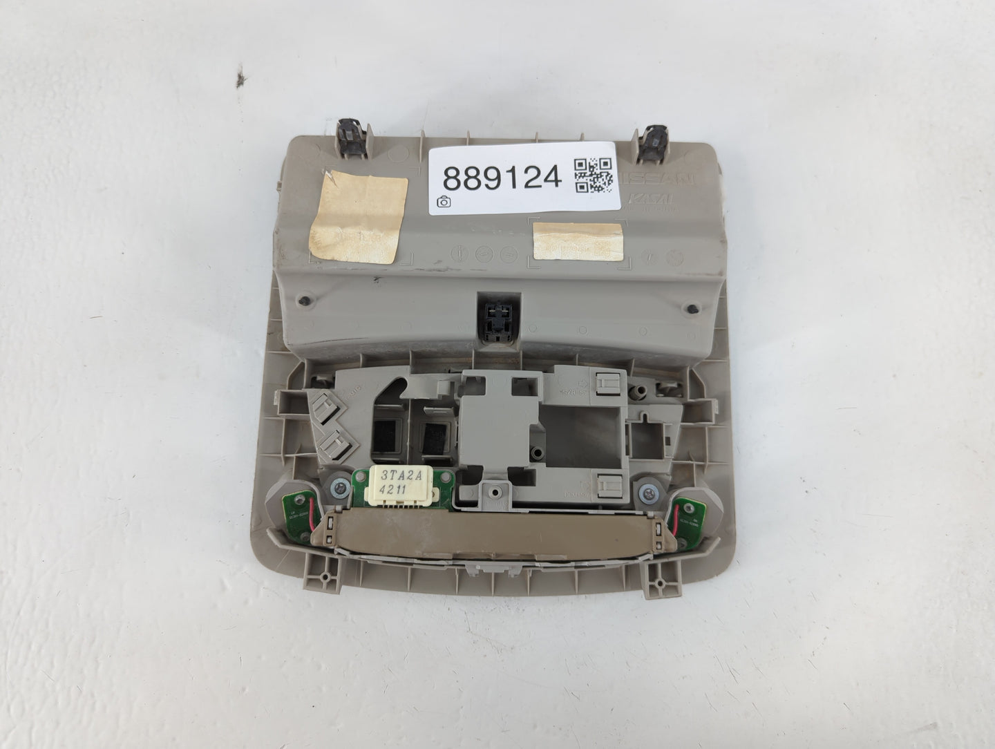 2014 Nissan Sentra Overhead Roof Console - Oemusedautoparts1.com