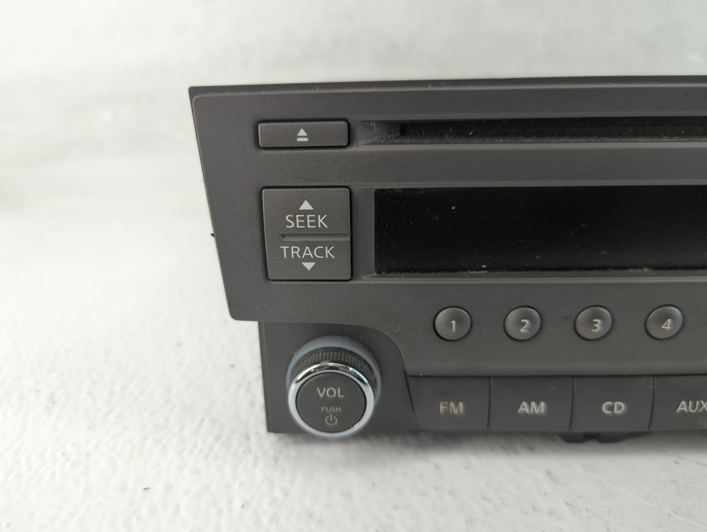 2013-2014 Nissan Sentra Radio AM FM Cd Player Receiver Replacement P/N:28185 3RA2A Fits Fits 2013 2014 OEM Used Auto Parts -