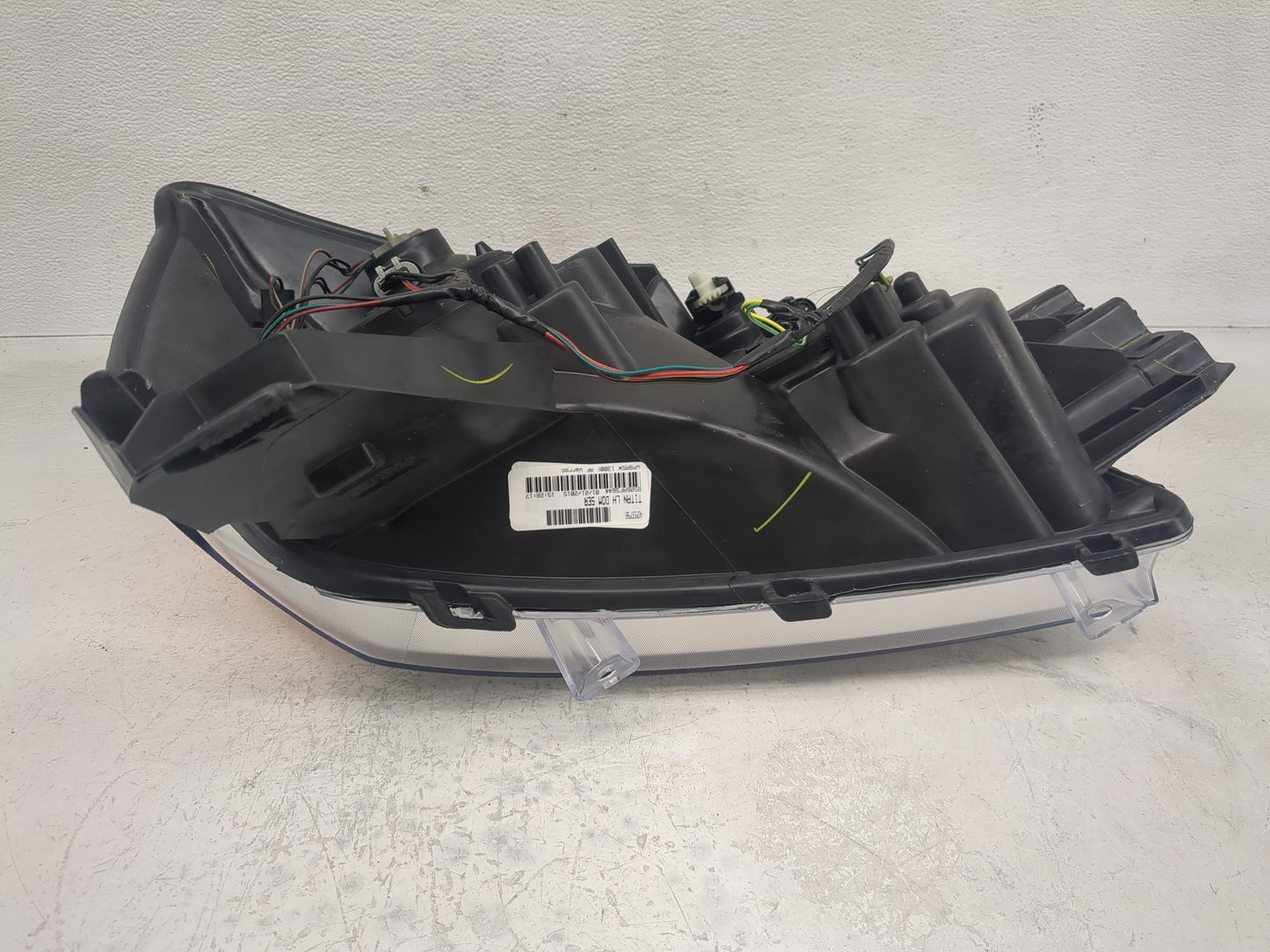 2014 Nissan Titan Driver Left Oem Head Light Headlight Lamp - Oemusedautoparts1.com