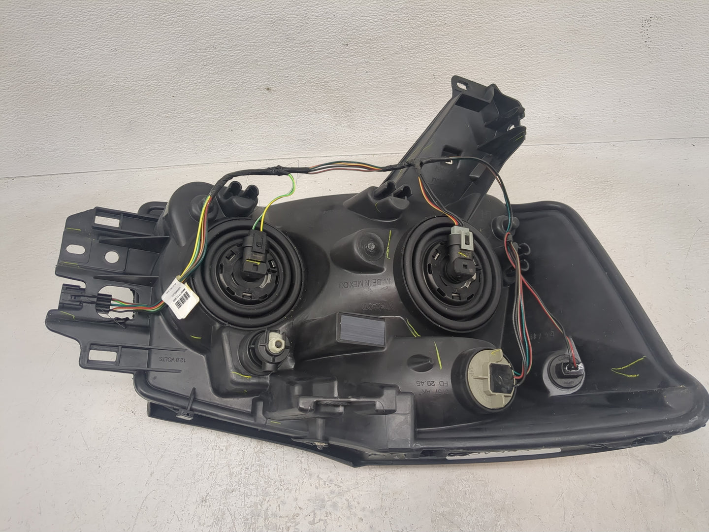 2014 Nissan Titan Driver Left Oem Head Light Headlight Lamp - Oemusedautoparts1.com