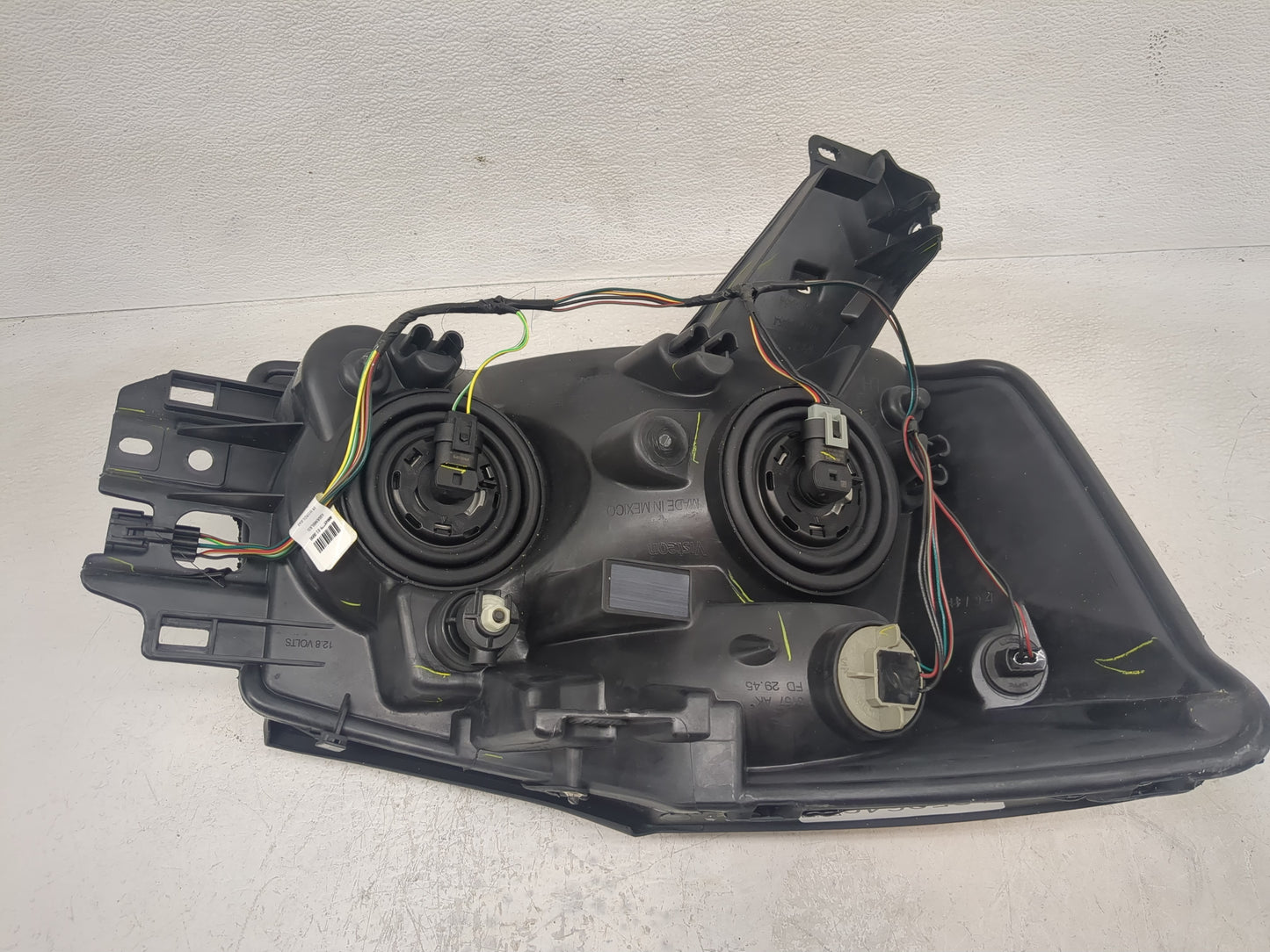 2014 Nissan Titan Driver Left Oem Head Light Headlight Lamp - Oemusedautoparts1.com