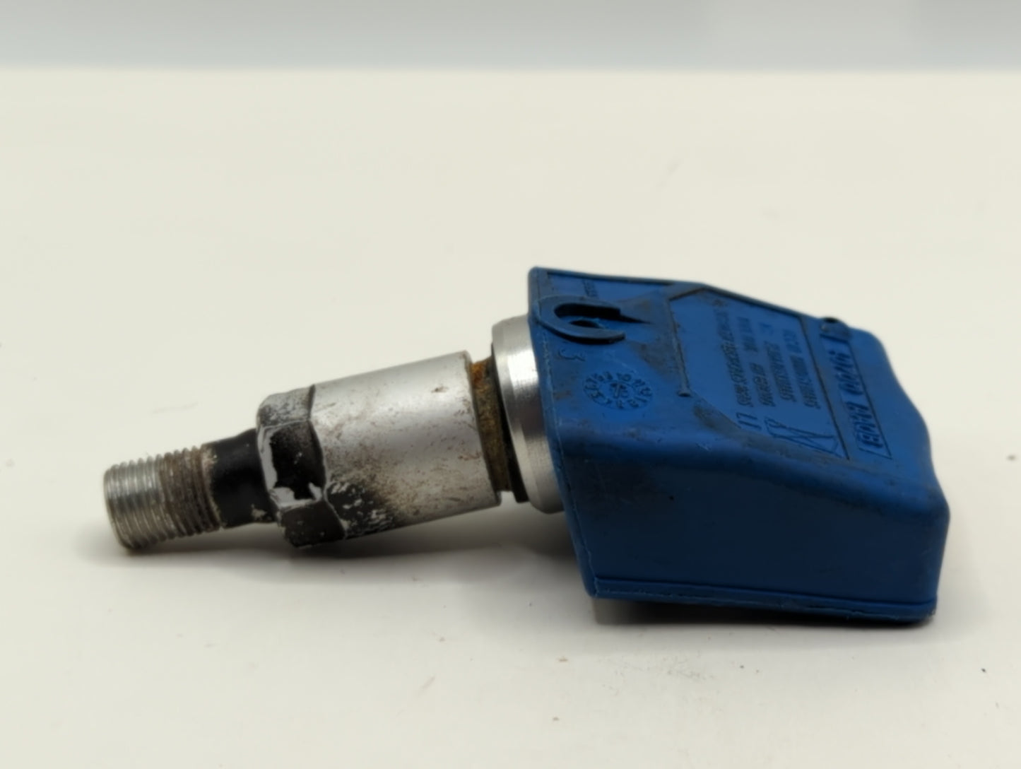 2014 Nissan Titan Tire Pressure Monitoring System Sensor Tpms - Oemusedautoparts1.com