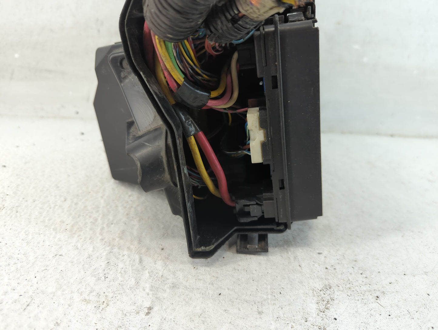 2013-2019 Nissan Versa Fusebox Fuse Box Panel Relay Module Fits Fits 2013 2014 2015 2016 2017 2018 2019 OEM Used Auto Parts 
