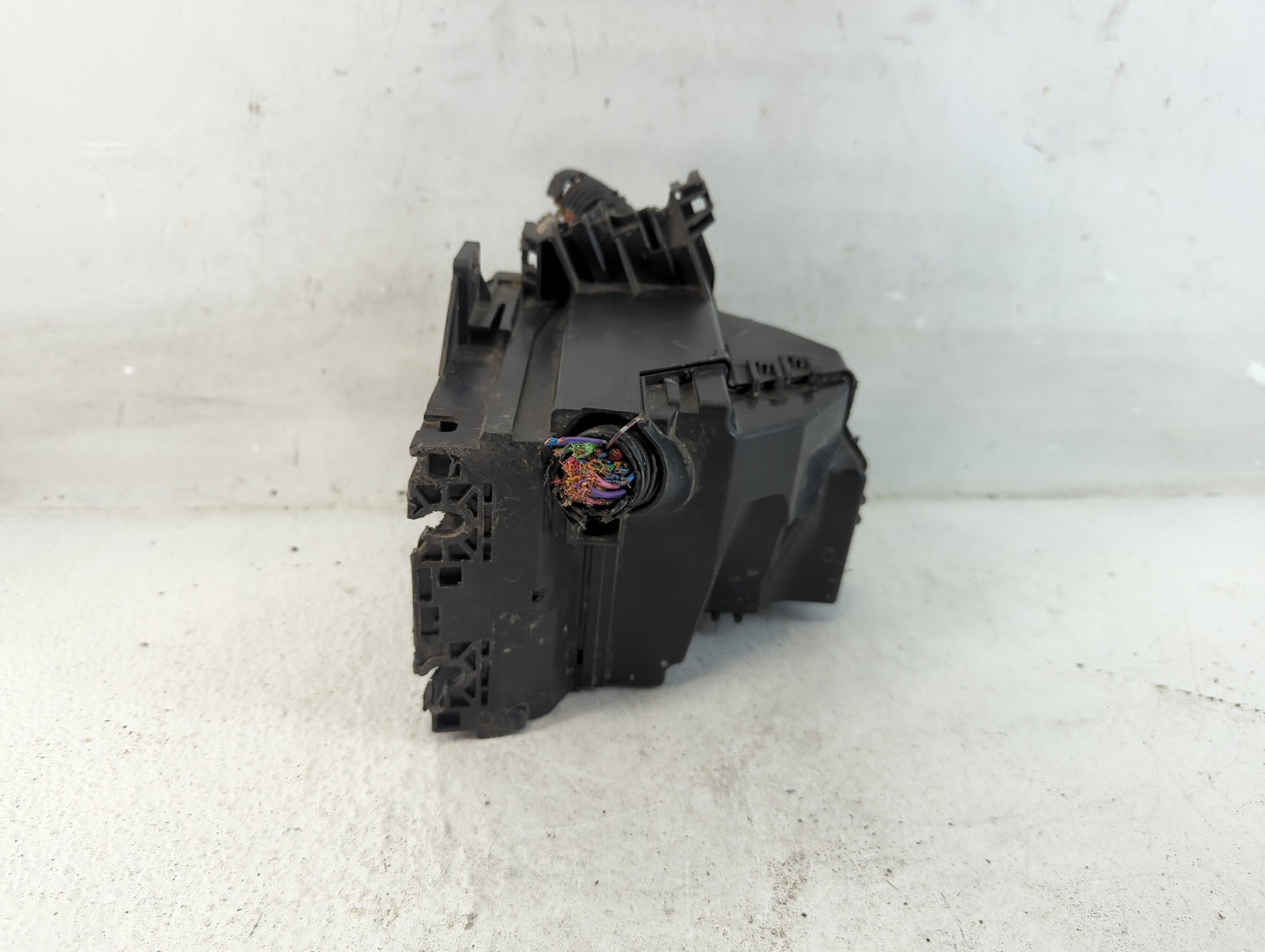 2013-2019 Nissan Versa Fusebox Fuse Box Panel Relay Module Fits Fits 2013 2014 2015 2016 2017 2018 2019 OEM Used Auto Parts 