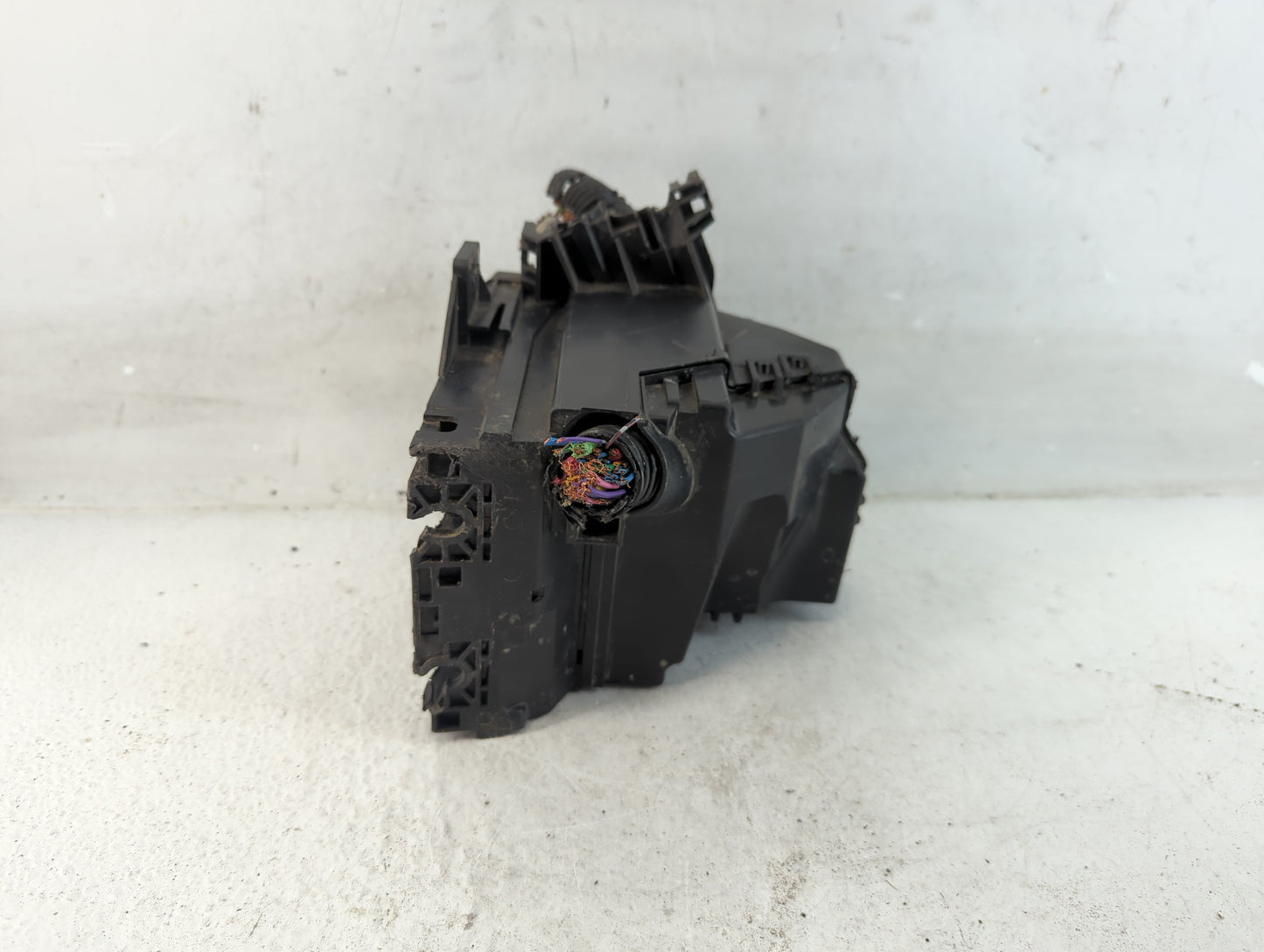 2013-2019 Nissan Versa Fusebox Fuse Box Panel Relay Module Fits Fits 2013 2014 2015 2016 2017 2018 2019 OEM Used Auto Parts 