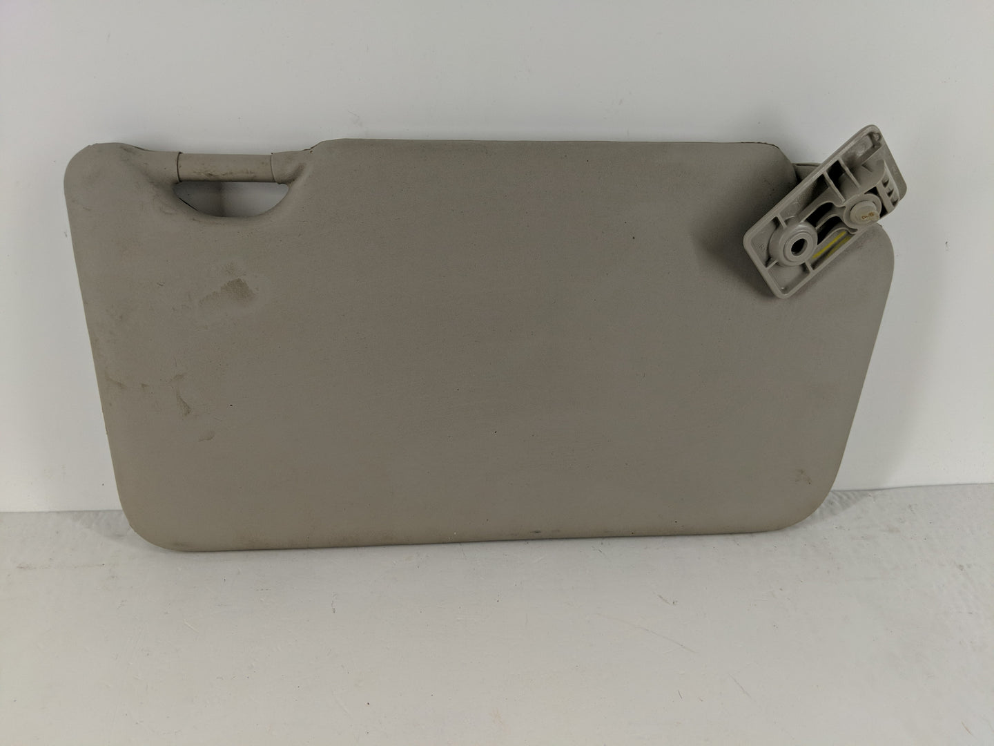 2013-2015 Nissan Versa Sun Visor Shade Replacement Passenger Right Mirror Fits Fits 2013 2014 2015 OEM Used Auto Parts - Oem