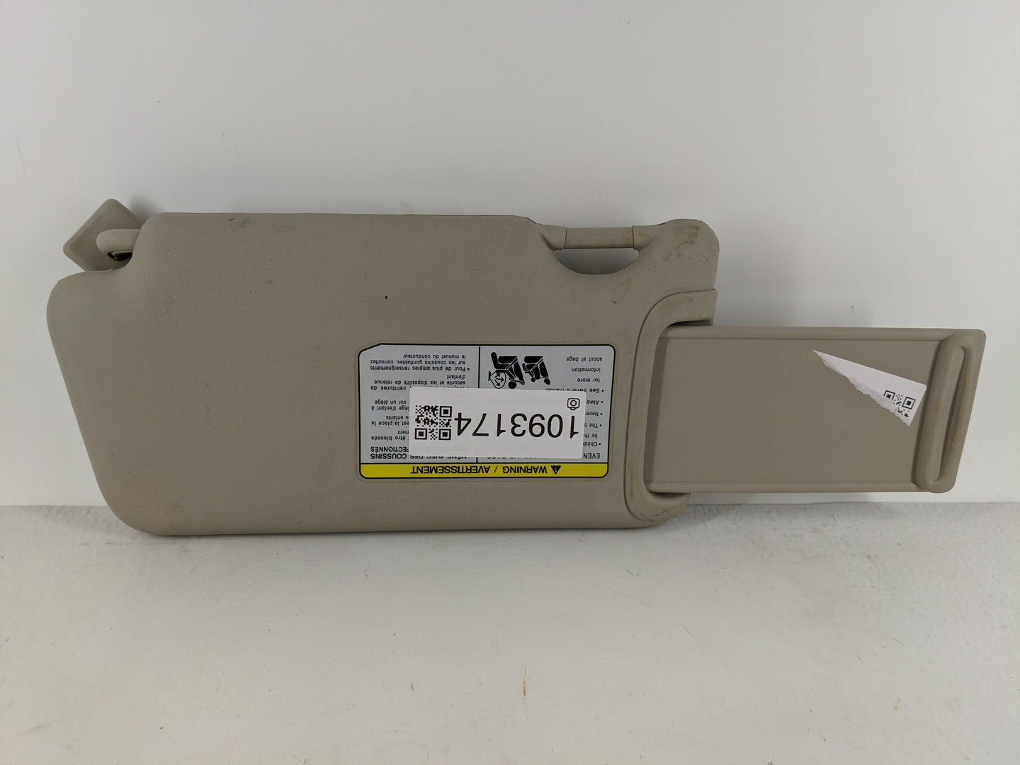 2013-2015 Nissan Versa Sun Visor Shade Replacement Passenger Right Mirror Fits Fits 2013 2014 2015 OEM Used Auto Parts - Oem