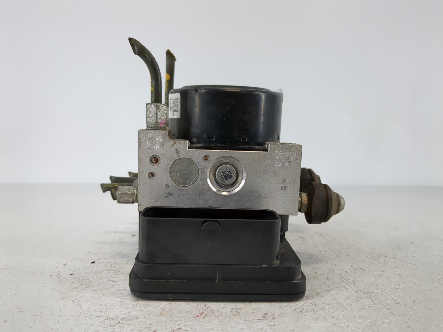 2014-2019 Nissan Versa ABS Pump Control Module Replacement P/N:47660 3WC0B Fits Fits 2014 2015 2016 2017 2018 2019 OEM Used 