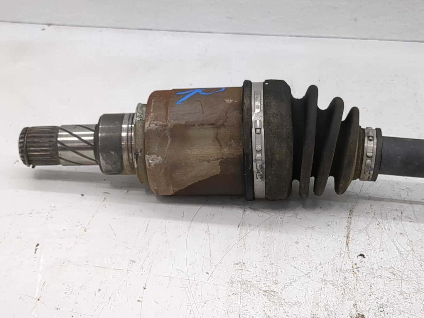 2012-2019 Nissan Versa Axle Shaft Front Passenger Cv C/v - Oemusedautoparts1.com