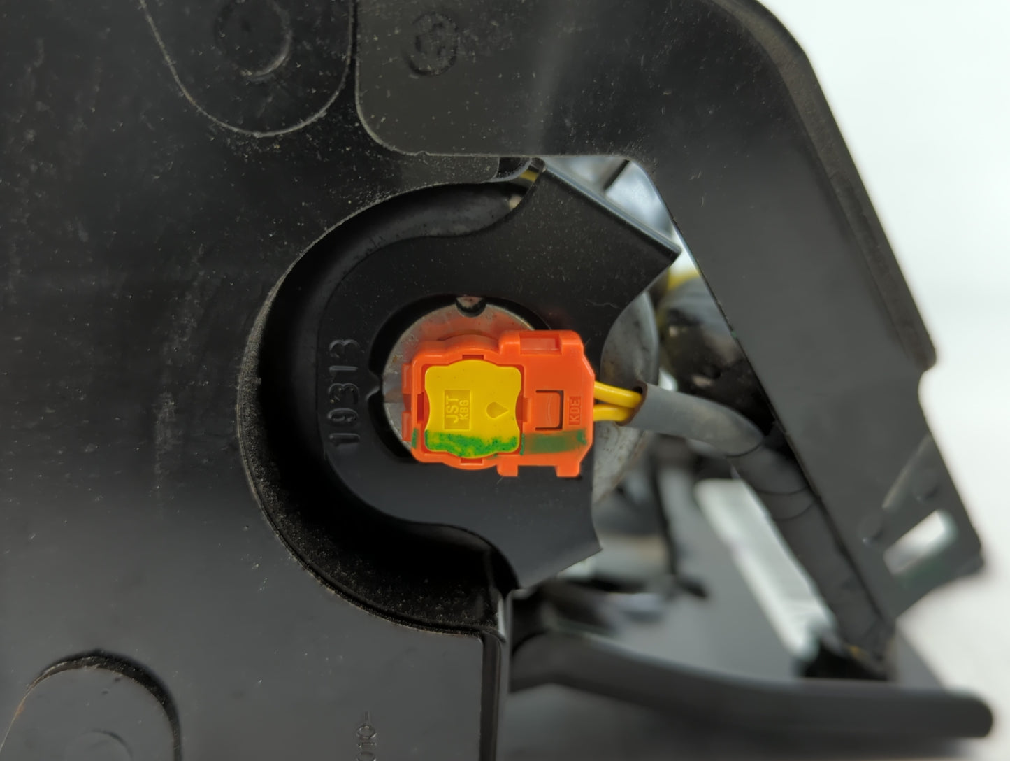 2012-2018 Nissan Versa Air Bag Passenger Right Dashboard OEM Fits Fits 2012 2013 2014 2015 2016 2017 2018 OEM Used Auto Part