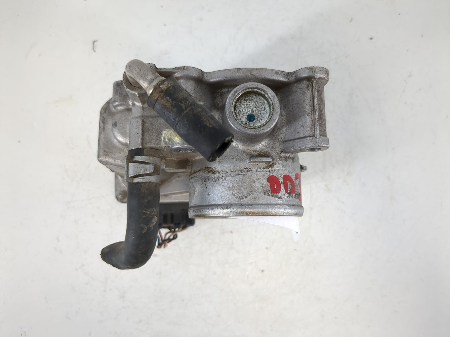 2012-2019 Nissan Versa Throttle Body P/N:3AA50-02 E Fits Fits 2012 2013 2014 2015 2016 2017 2018 2019 OEM Used Auto Parts - 