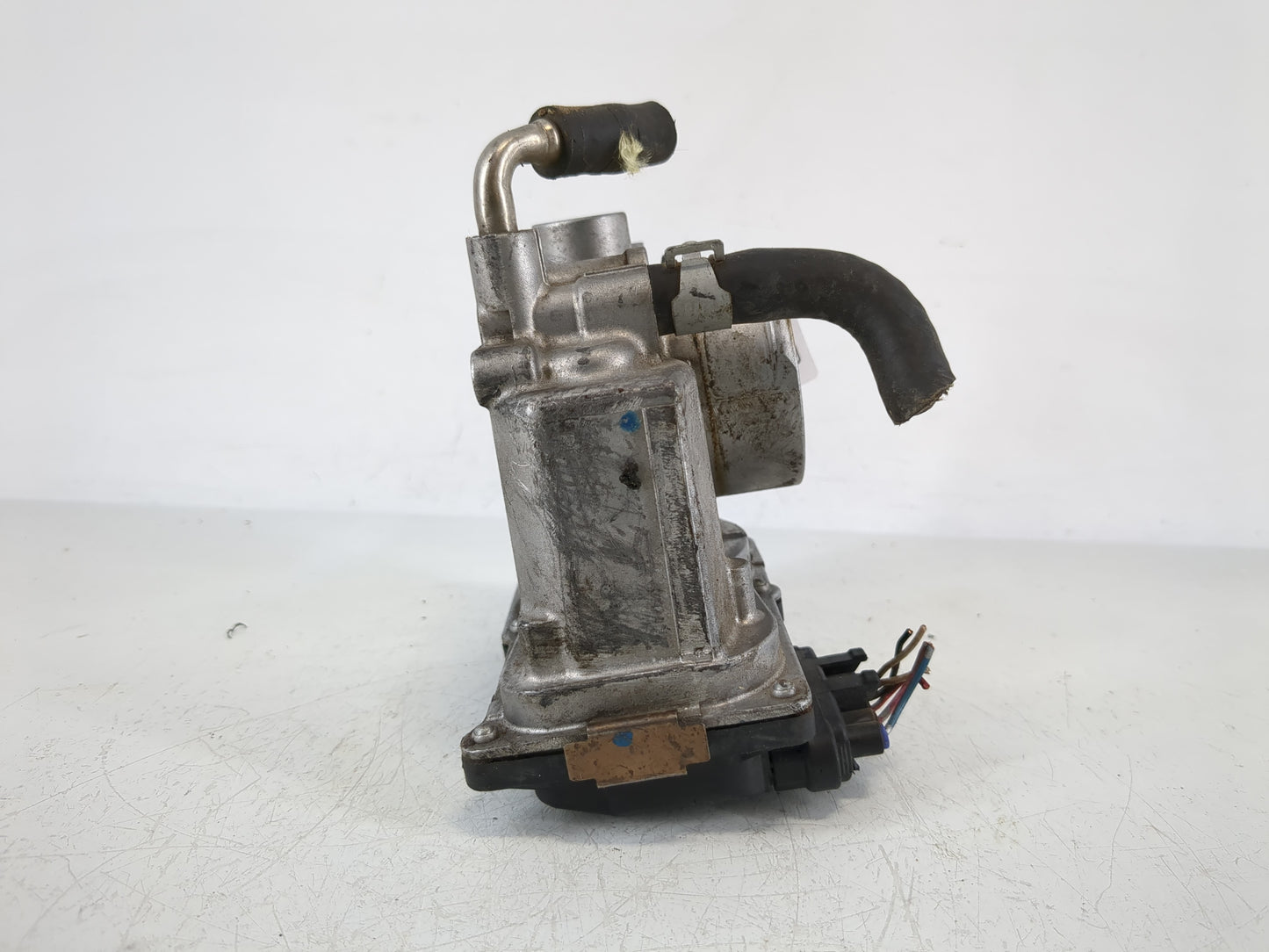 2012-2019 Nissan Versa Throttle Body P/N:3AA50-02 E Fits Fits 2012 2013 2014 2015 2016 2017 2018 2019 OEM Used Auto Parts - 