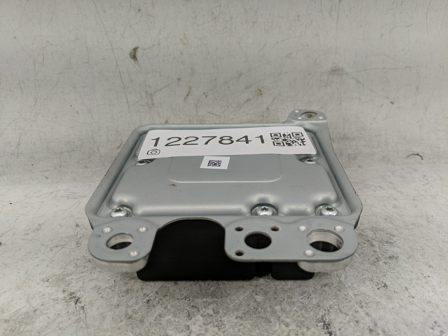 2014 Nissan Versa Srs Safety Restraint System Module - Oemusedautoparts1.com