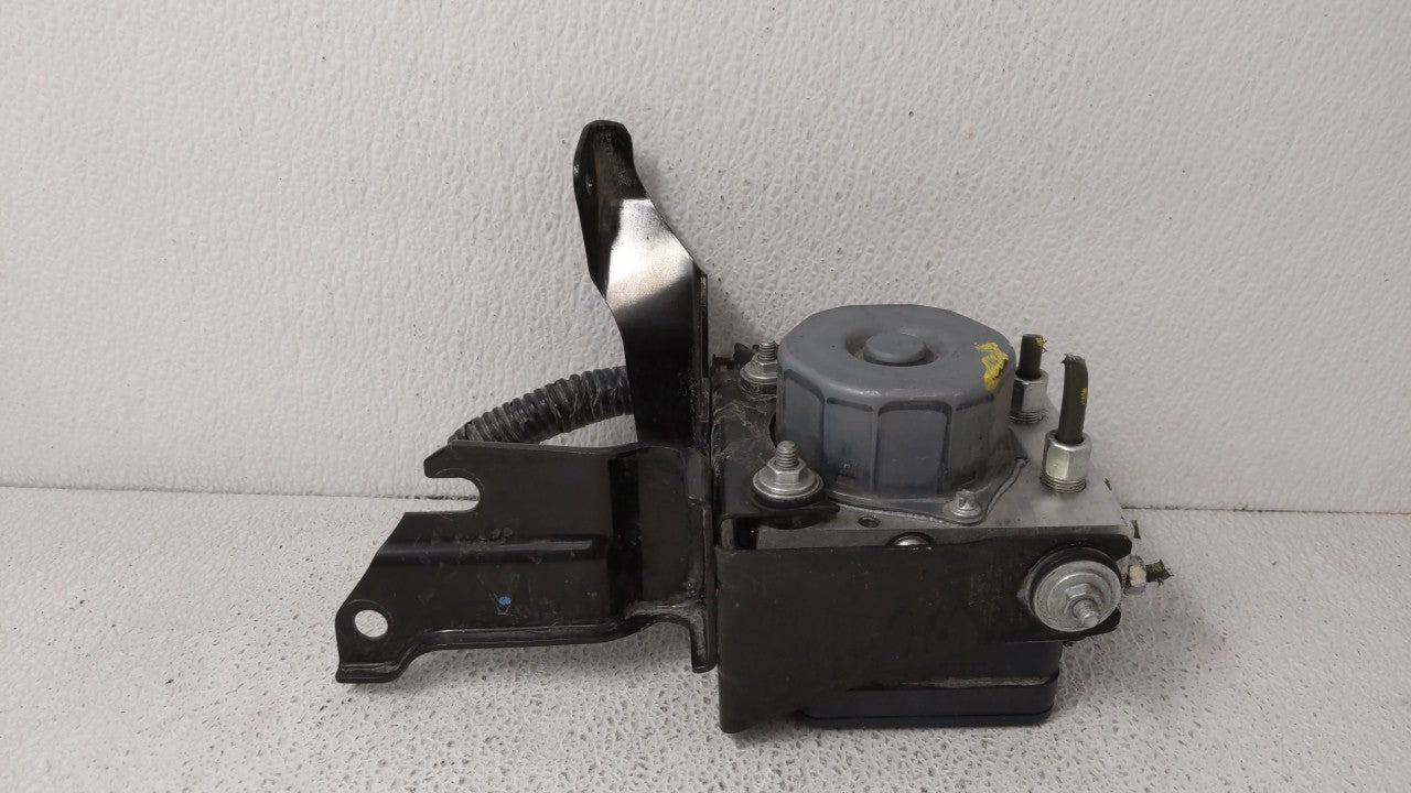 2014 Nissan Versa ABS Pump Control Module Replacement Fits OEM Used Auto Parts - Oemusedautoparts1.com
