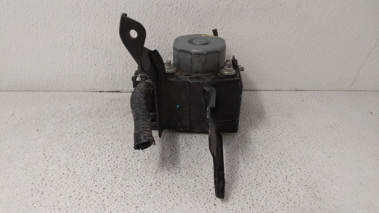2014 Nissan Versa ABS Pump Control Module Replacement Fits OEM Used Auto Parts - Oemusedautoparts1.com